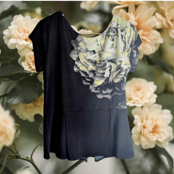 Worthington Lg short sleeve black, yellow tailored polyester blend stretch top - Picture 1 of 1